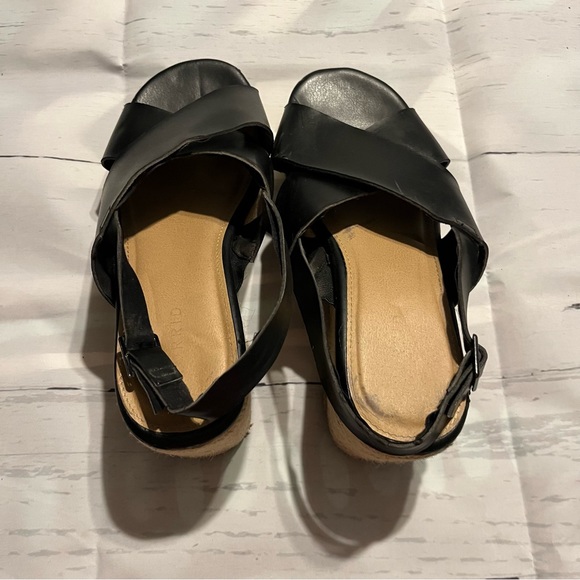 Black Espadrille Platform Sandals / Wedge Heels, Very Slight Heel, Size 11.5 W - Picture 8 of 12